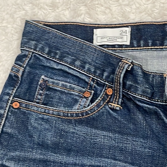 GAP 1969 SEXY BOYFRIEND SHORTS size 24 in Fleut Wash slightly distressed. EUC - Picture 5 of 14